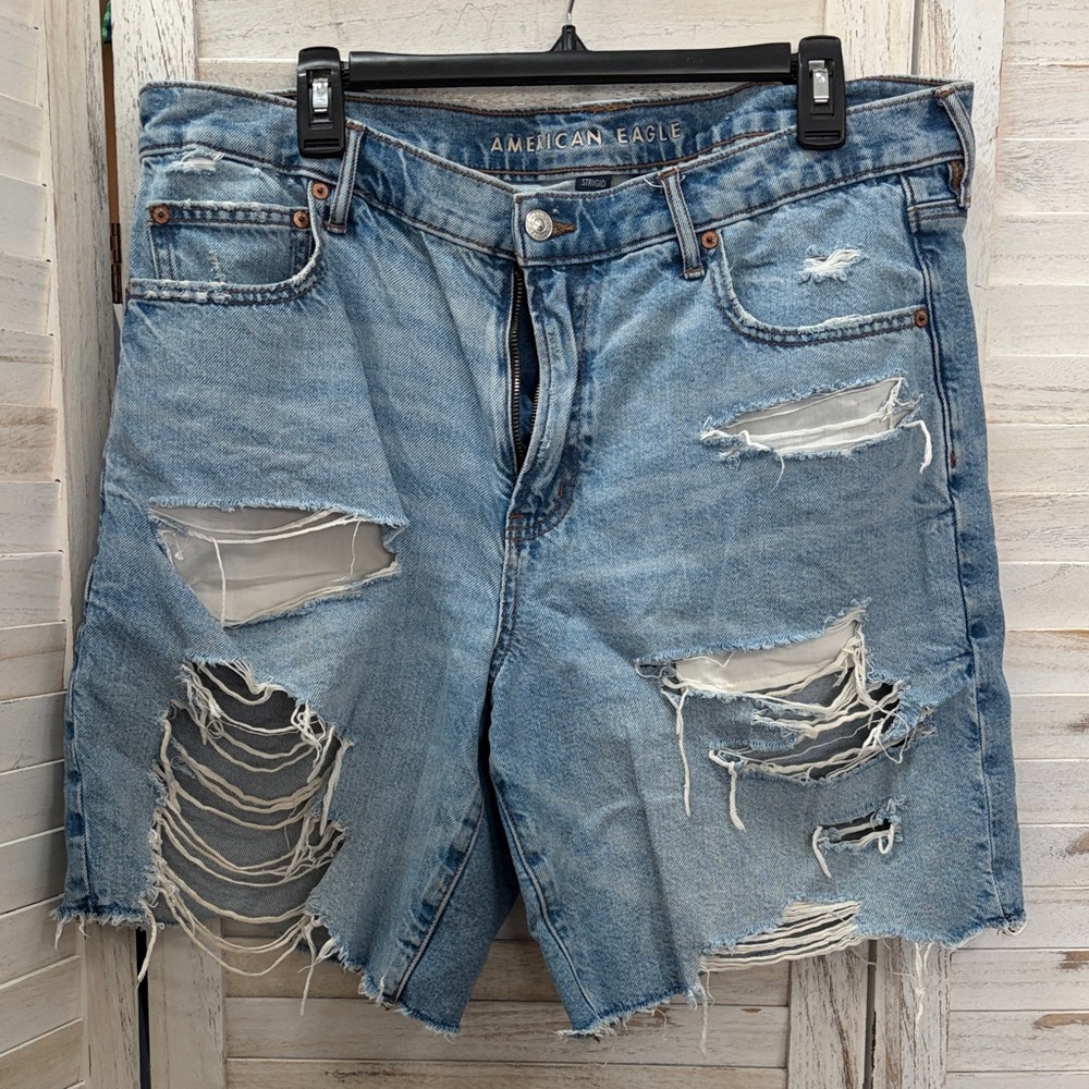 American Eagle Distressed Denim Perfect Bermuda Shorts